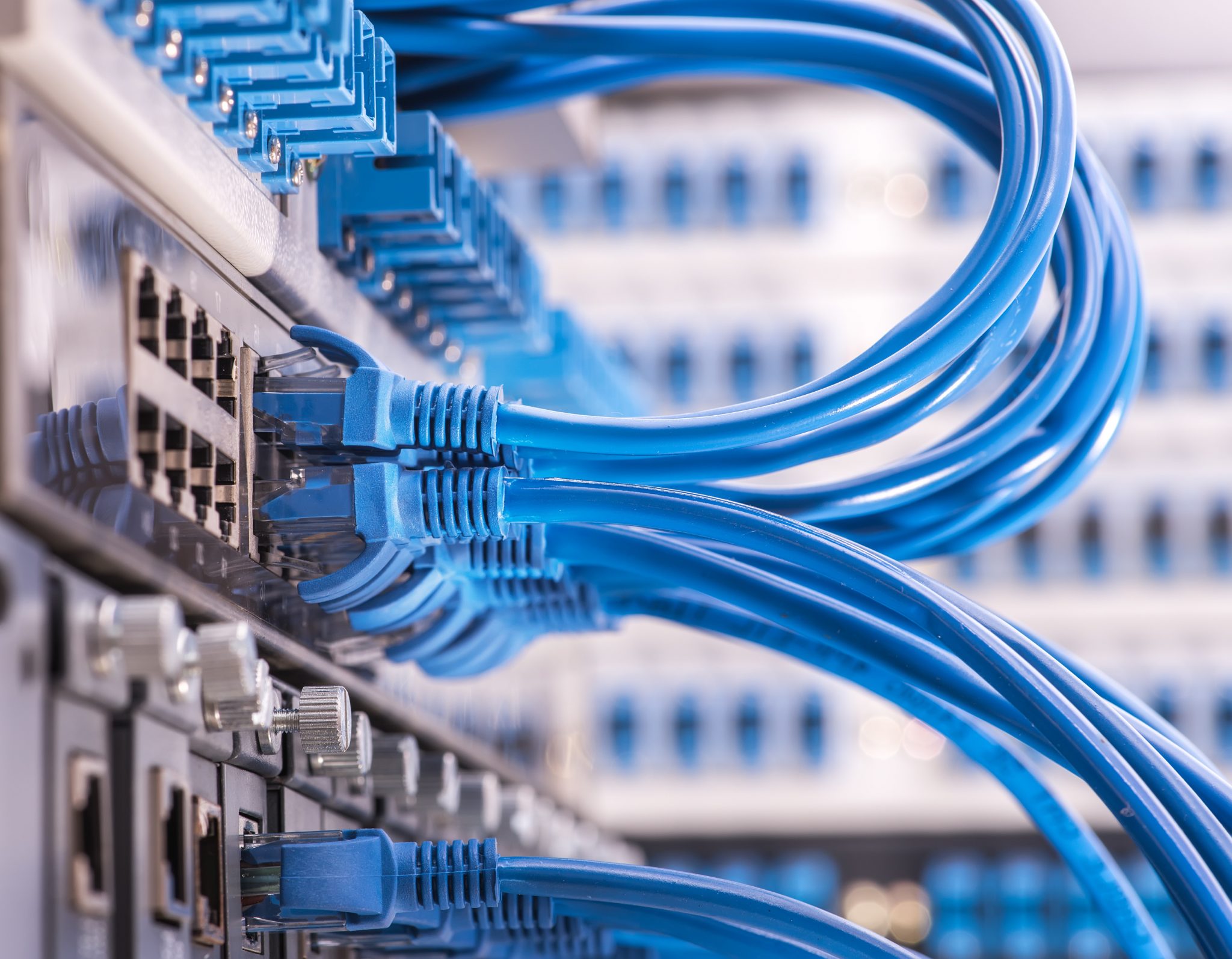 4-ways-ethernet-boosts-data-center-needs-massive-networks-your